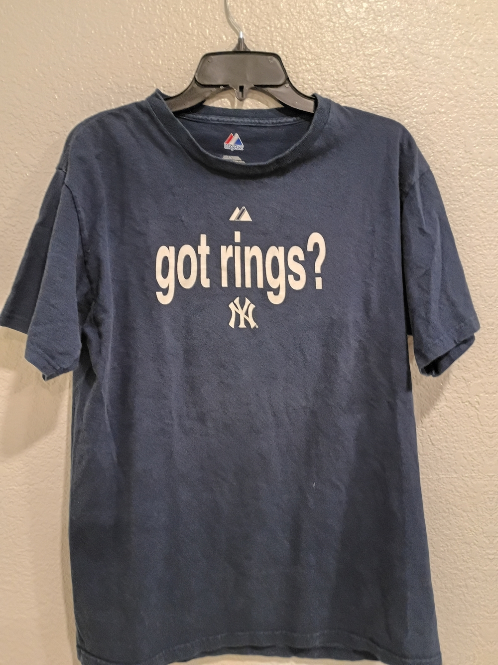 Majestic Navy Blue New York Yankees 'Got Rings?' Graphic Tee